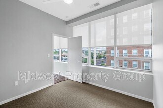 4100 Lindell Blvd in St. Louis, MO - Building Photo - Building Photo