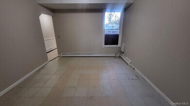 212 Church St in Poughkeepsie, NY - Building Photo - Building Photo