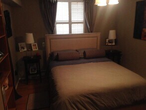 54 Temple St, Unit 1 in Boston, MA - Building Photo - Building Photo