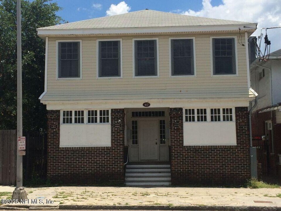 417 N Liberty St in Jacksonville, FL - Building Photo