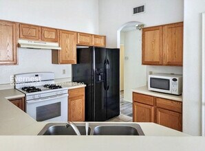 10046 E Paseo San Rosendo in Tucson, AZ - Building Photo - Building Photo