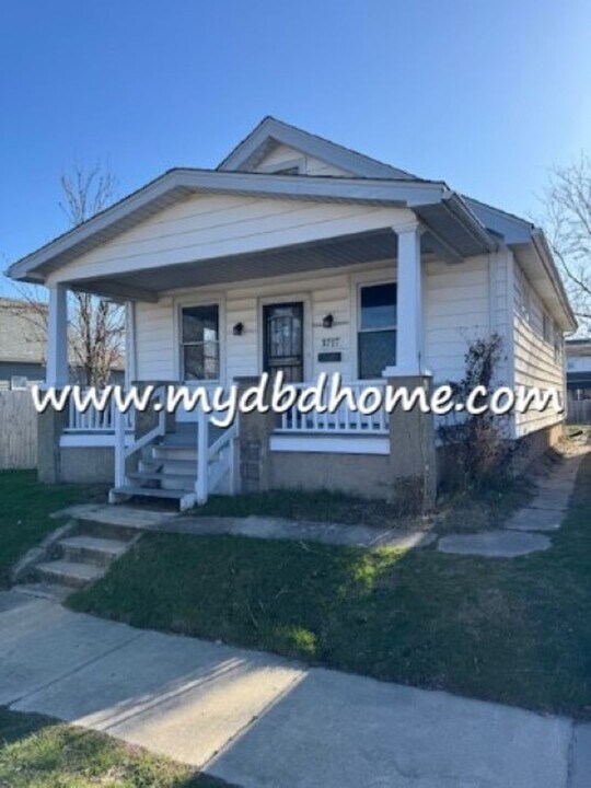 3717 Barr St in Fort Wayne, IN - Building Photo