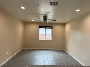 10627 Lind Ave in Loma Linda, CA - Building Photo - Building Photo