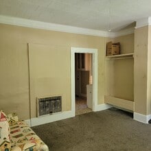 338 SE Jackson St in Roseburg, OR - Building Photo - Building Photo