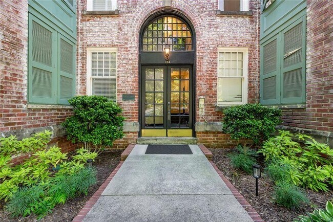 124 Lafayette Dr NE in Atlanta, GA - Building Photo - Building Photo