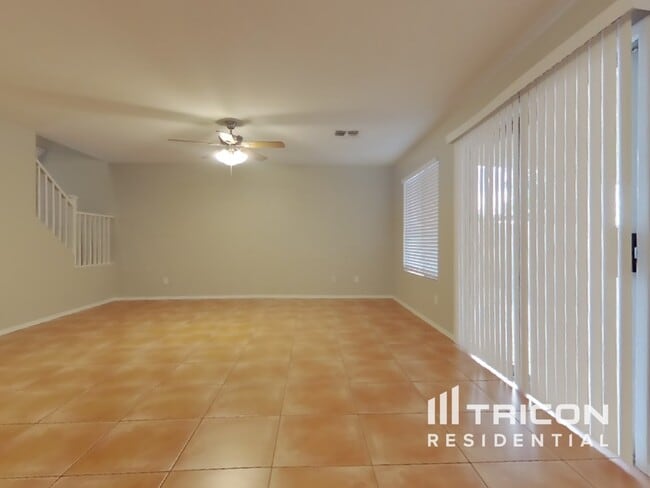 10625 W Monte Vista Rd in Avondale, AZ - Building Photo - Building Photo