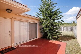 16940 SW 142nd Pl in Miami, FL - Building Photo - Building Photo