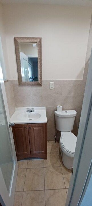 11550 SW 200th St in Miami, FL - Building Photo