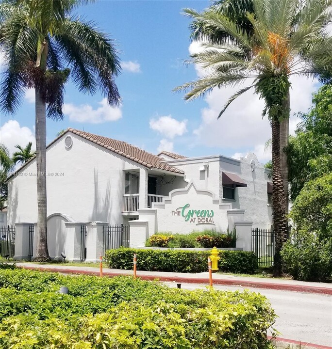 9772 NW 46th Ter, Unit 129 in Doral, FL - Building Photo