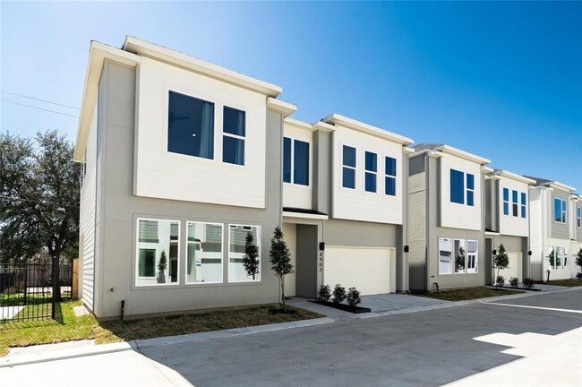 property at 8910 Knl Br Dr