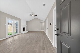 4911 Maurita Dr in Spring, TX - Building Photo - Building Photo