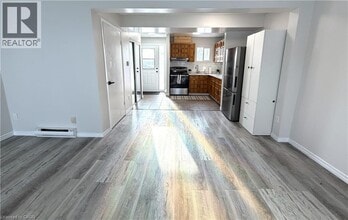 397 Stirling Ave S in Kitchener, ON - Building Photo - Building Photo