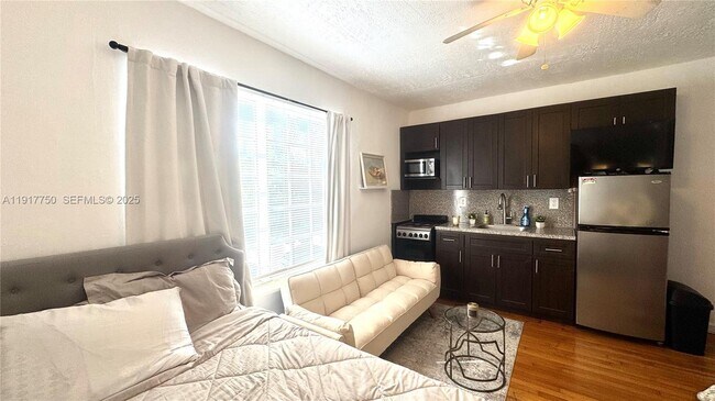 751 Euclid Ave in Miami Beach, FL - Building Photo - Building Photo