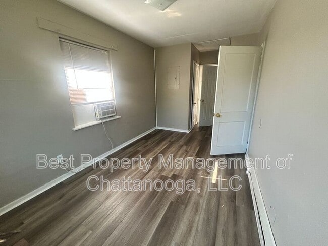 property at 2016 Rawlings St