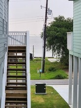 107 Palancar in Rockport, TX - Building Photo - Building Photo