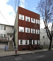 94 Beacon Ave in Jersey City, NJ - Building Photo
