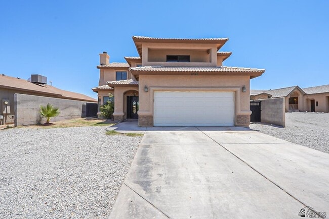 property at 1247 E California St