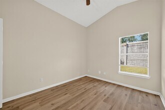 15727 Ridgegate Rd in Houston, TX - Building Photo - Building Photo