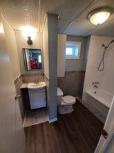 Garrison Manor Apartments in Leamington, ON - Building Photo - Building Photo