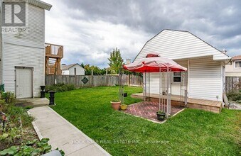 271 Carson Dr in Hamilton, ON - Building Photo - Building Photo