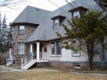 608 High Rd in Glen Spey, NY - Foto de edificio