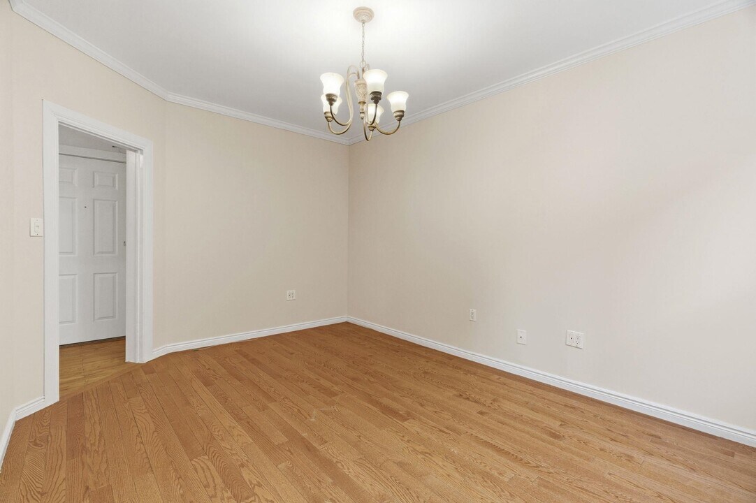 6045 JFK Blvd E in West New York, NJ - Foto de edificio