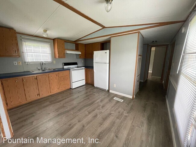 330 Fire Tower Rd photo'