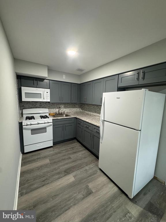 10008 Jeanes St in Philadelphia, PA - Building Photo - Building Photo
