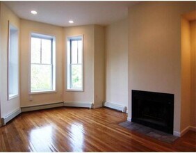 59 Fort Ave in Boston, MA - Building Photo - Building Photo