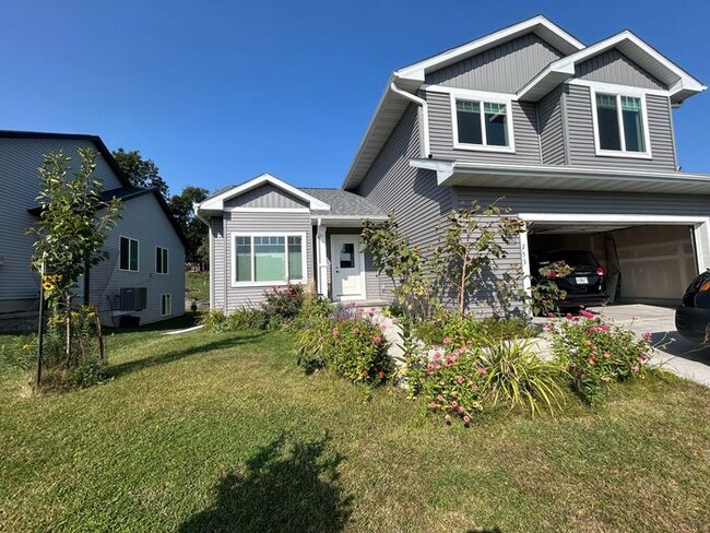 property at 253 Lindemann Dr