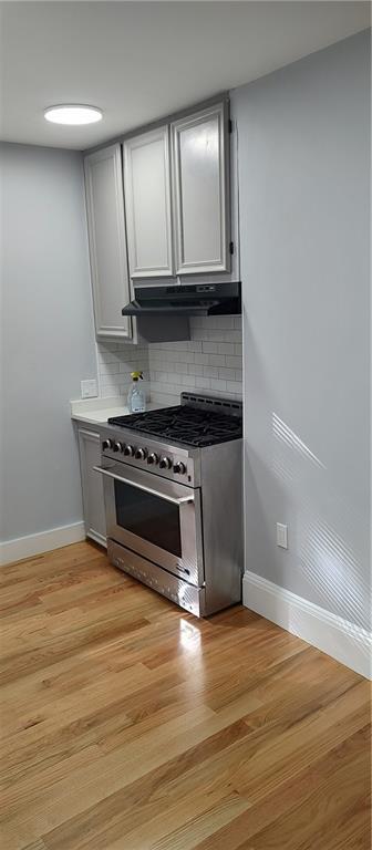 property at 19 Irving Ct