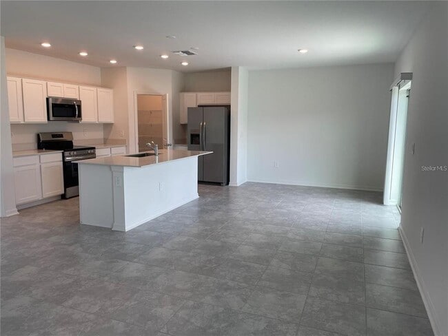 1195 Tyler Lp in Winter Haven, FL - Building Photo - Building Photo