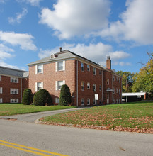 4000-4020 Hillman Way in Boardman, OH - Building Photo - Building Photo