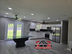 350 Longhorn Dr in Fayetteville, NC - Building Photo - Building Photo