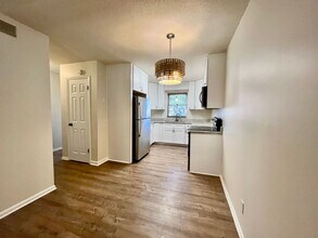 119 Shady Tree Dr in Taylors, SC - Building Photo - Building Photo