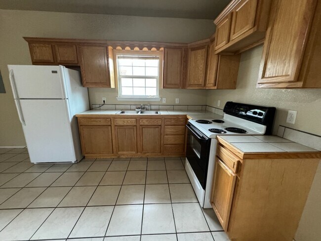 1001 Pile St in Clovis, NM - Building Photo - Building Photo
