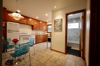 Renovated 2BR | Furnished, Util. Inc. in Madison, WI - Building Photo - Building Photo