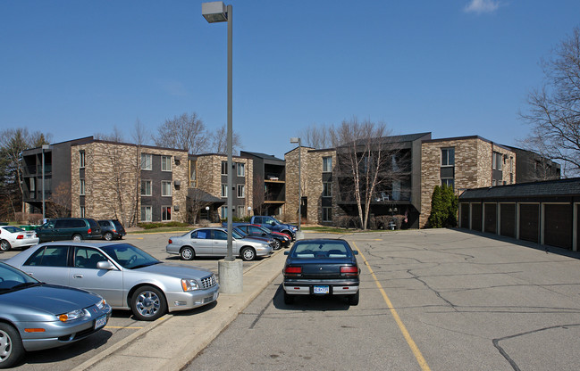 Riverview Manor in Northfield, MN - Foto de edificio - Building Photo