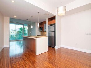 111 N 12th St in Tampa, FL - Building Photo - Building Photo
