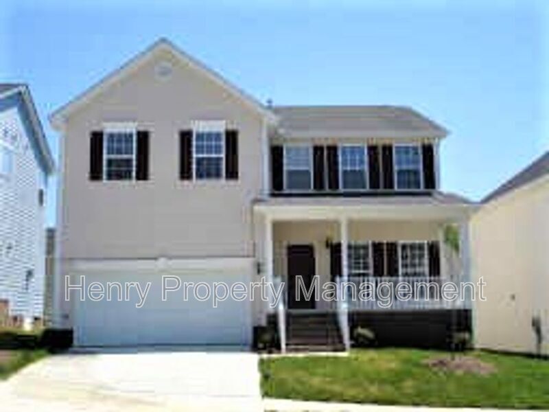 125 Kellerhis Dr in Apex, NC - Building Photo