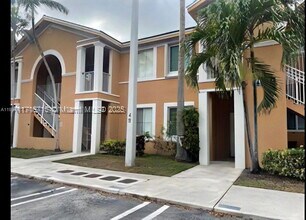 7200 NW 177th St in Hialeah, FL - Building Photo - Building Photo