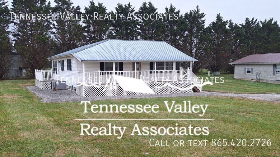 108 Herbert Heidel Rd in Wartburg, TN - Building Photo