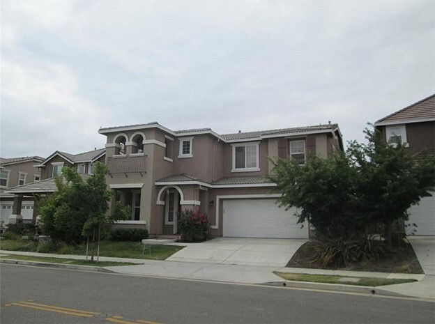 2452 Mojave Dr in Brentwood, CA - Building Photo