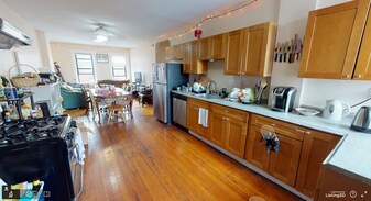 313 Cambridge St, Unit 2 in Cambridge, MA - Building Photo