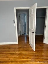 12 Gramercy Gardens Pl in Middlesex, NJ - Building Photo - Building Photo