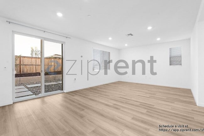 4417 Neptune Cir in Folsom, CA - Building Photo - Building Photo