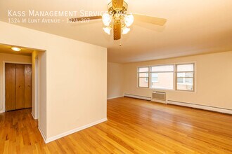 1324 W Lunt Ave in Chicago, IL - Building Photo - Building Photo
