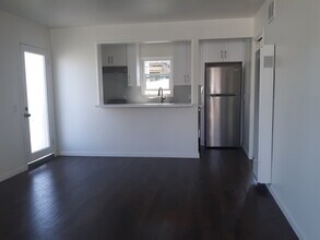 237 Avenida Pelayo, Unit John in San Clemente, CA - Building Photo - Building Photo