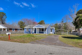 305 Burgess Dr in Aiken, SC - Building Photo - Building Photo