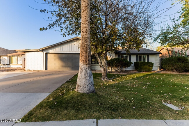 property at 3217 N Ellis St